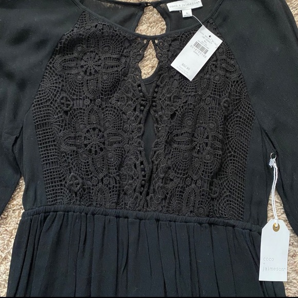 Coco + Jaimeson Dress - Picture 4 of 4